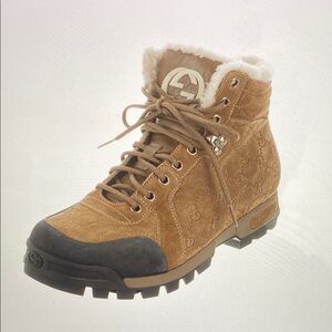 Gucci Tan Suede Lace-Up Boots with Fur Lining US Women's 9.5